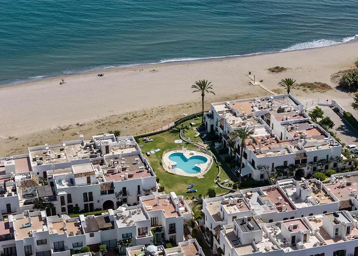 Townhouse Villacana Seaside Pool Charming Semesterbostad