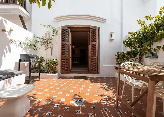 Townhouse Villacana Seaside Pool Charming 펜션 에스테포나