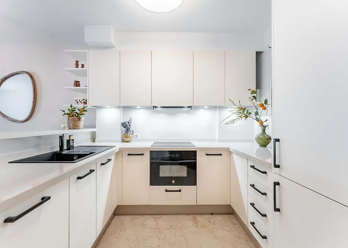 Townhouse Villacana Seaside Pool Charming 펜션 *