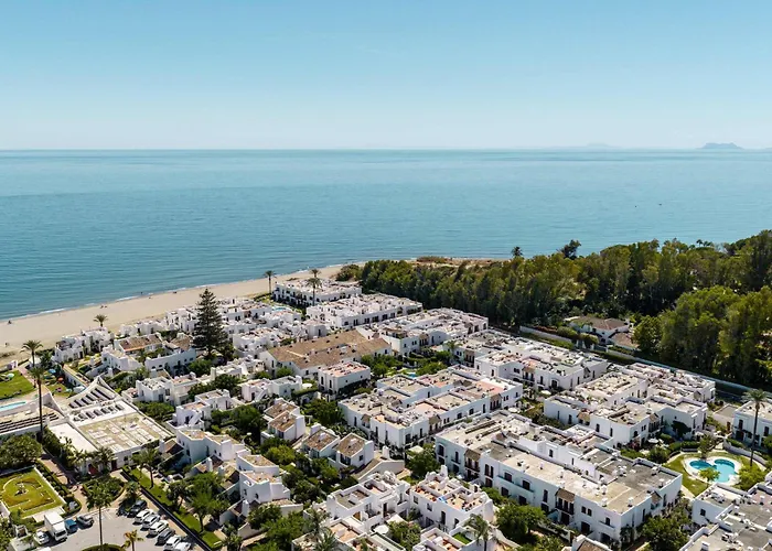 Townhouse Villacana Seaside Pool Charming 펜션 *