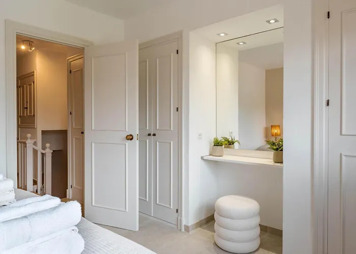 Townhouse Villacana Seaside Pool Charming Casa de Férias Estepona