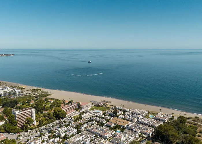 Townhouse Villacana Seaside Pool Charming Casa de Férias Estepona